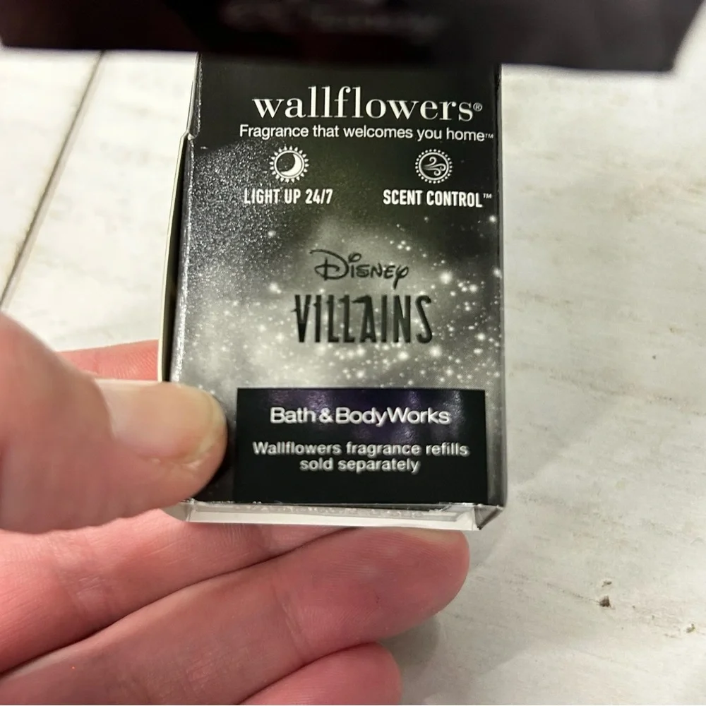 Disney Villains Bath & Body‎ Cosmetic Collection